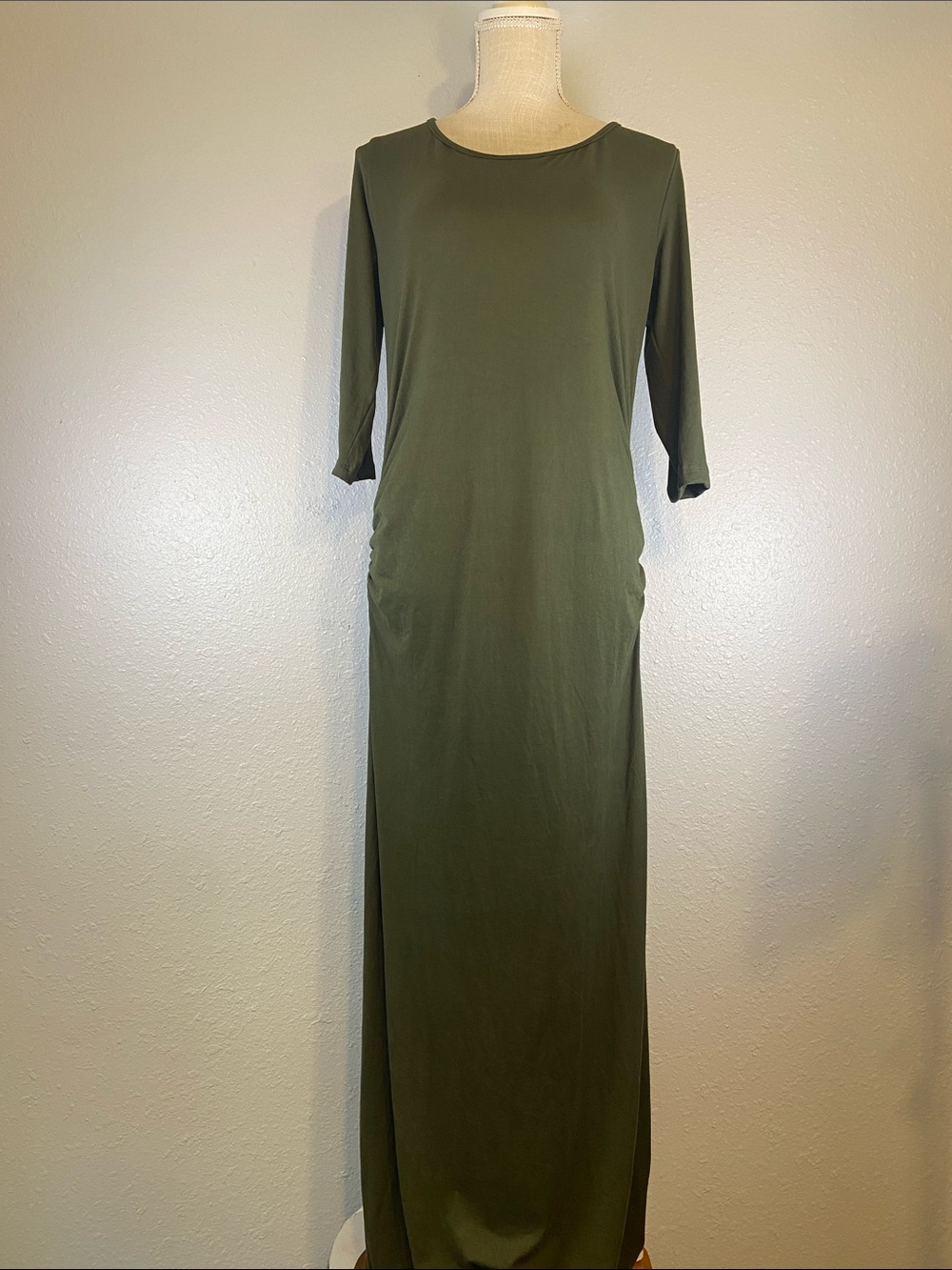 Motherbee Olive Green 3/4 Sleeve Ruched Classic Chic Maternity Maxi Dress Md NEW
